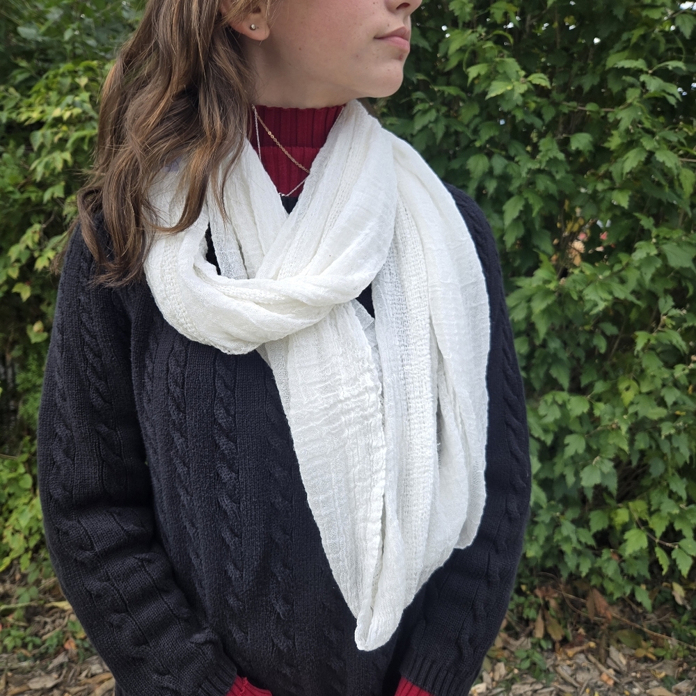 Vintage infinity‎ scarf gauze, white lightweight virgin wool blend RN 14750